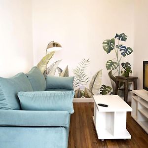 Centrally Located Apartment In Buenos Aires